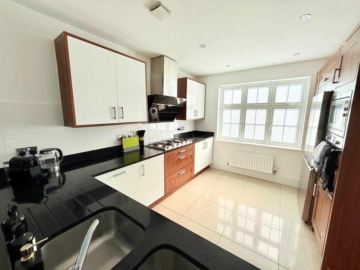 Stunning Spacious Home * Bristol