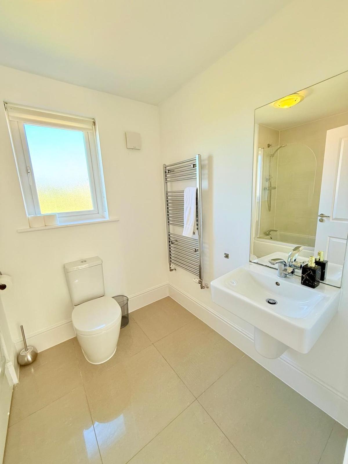 Stunning Spacious Home Holiday home *