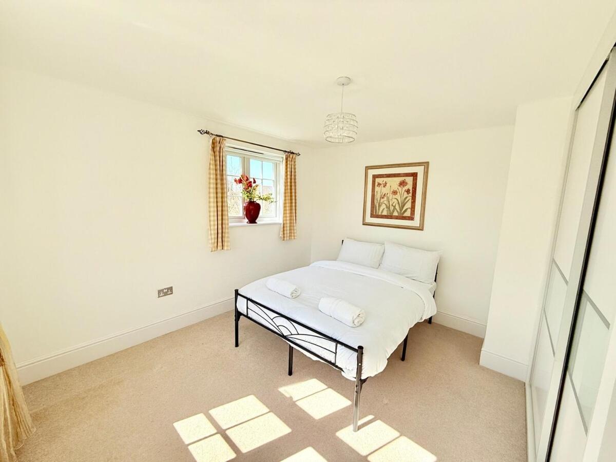 Holiday home Stunning Spacious Home *