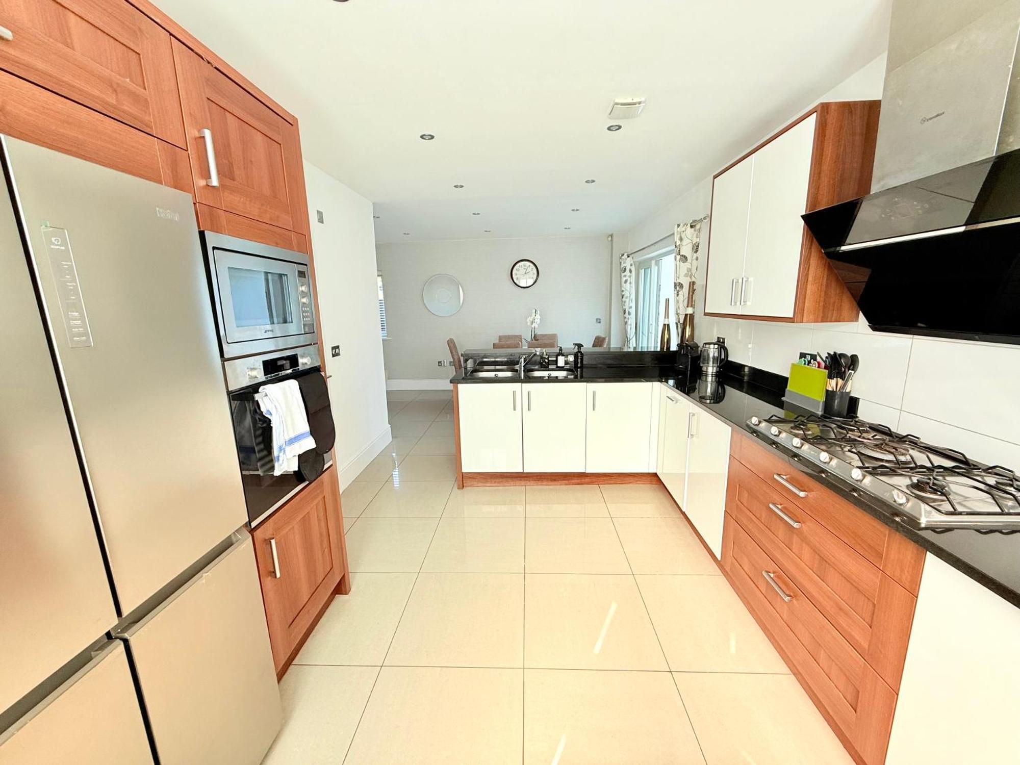 Stunning Spacious Home *